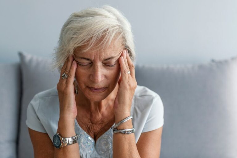 relazione tra mal di testa e mal di denti